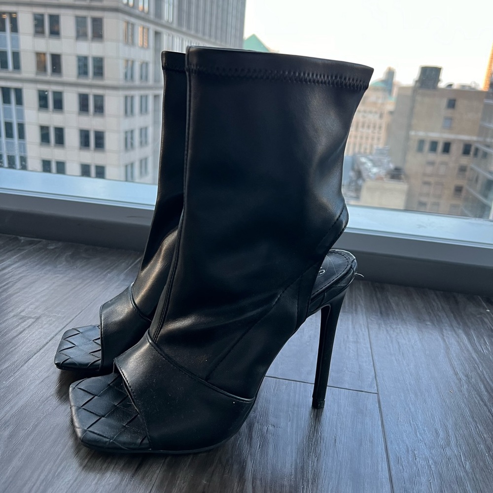 Simmi London Alejandra Black Lycra Bootie